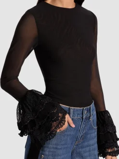 Alice and Olivia CROP TOPS*DELAINA TOP WITH RUFFLE CUFF