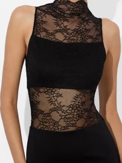 Alice and Olivia MAXI*NICHOL LACE MAXI DRESS